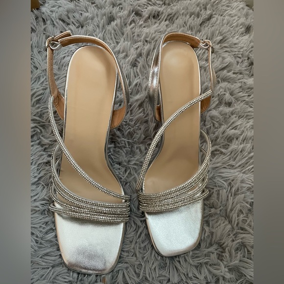 Elegant Silver Strappy Heels - Picture 6 of 10